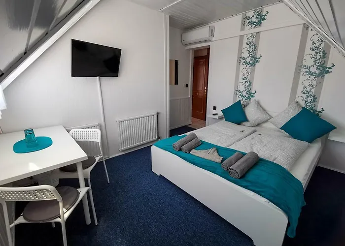 ベッド・アンド・ブレックファスト Balcsi 2*